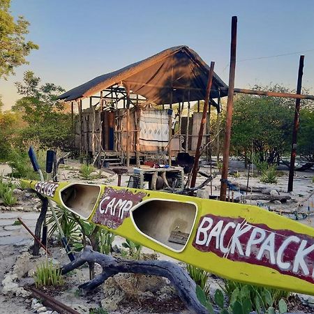 Eselbe Camp Backpackers Vandrehjem Nata Eksteriør billede